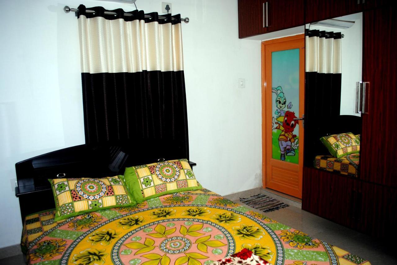 Nice Villa Irimbranallur エクステリア 写真