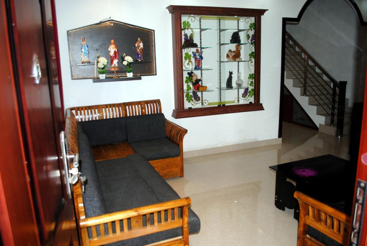 Nice Villa Irimbranallur エクステリア 写真
